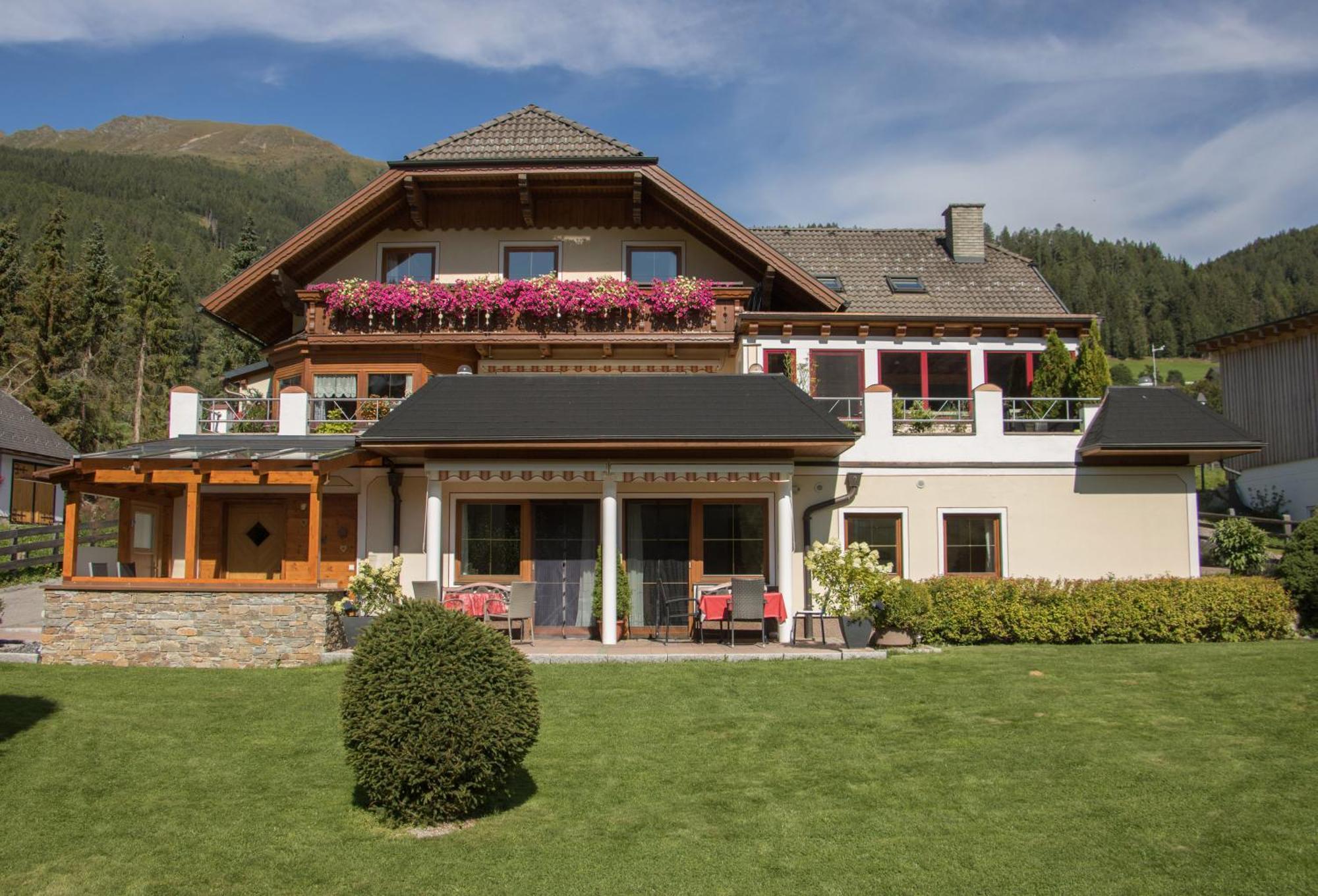 Lungau Apartment - Ferienwohnung Haus Esl Hintergöriach Екстериор снимка